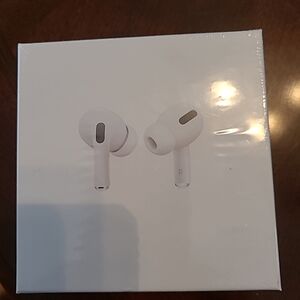 Unbranded Headsets Fit for Apple AirPods 2nd Gen Earbuds with Charging Case NEW